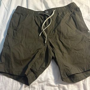 Vuori army green shorts